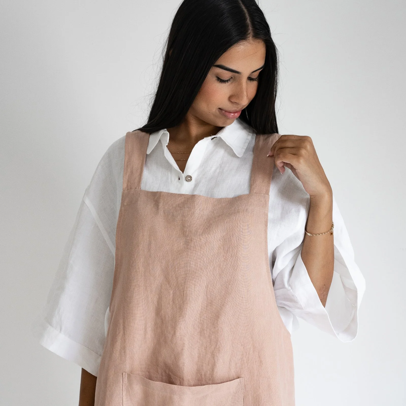 French Flax Linen Apron in Clay - Image 2