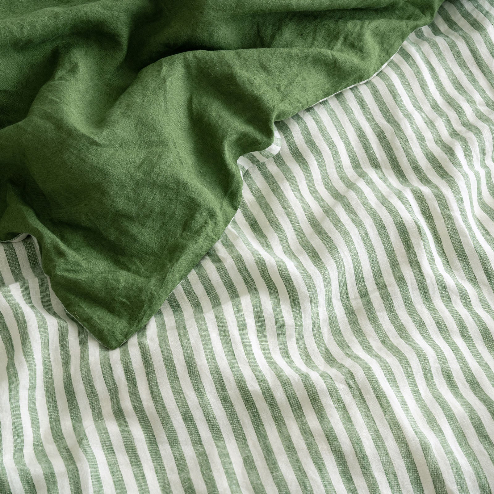 French Flax Linen Double Sided Quilt Cover Set in Ivy/Ivy Stripe - Image 9