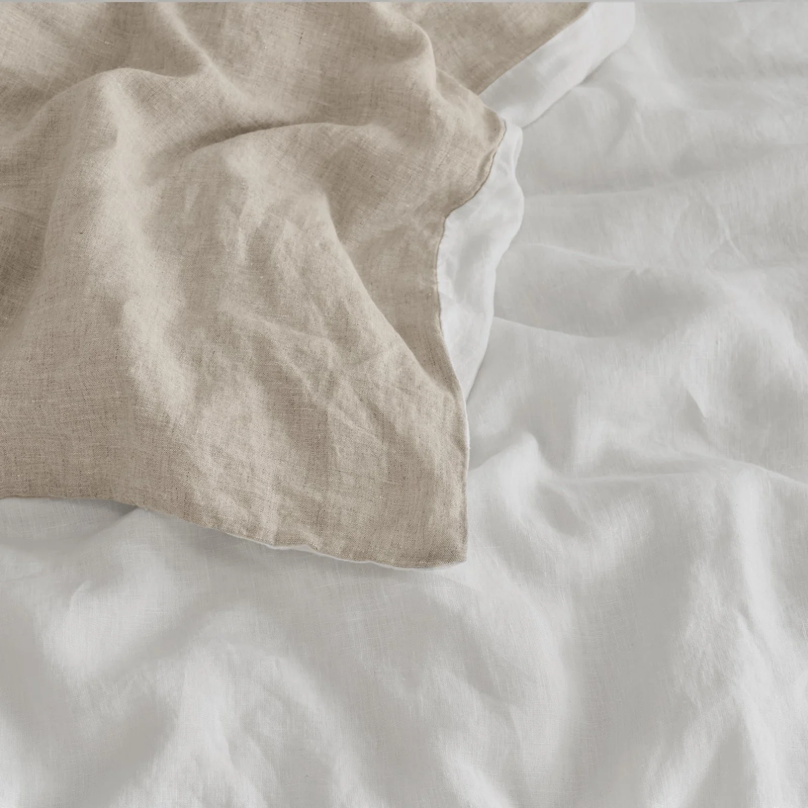 French Flax Linen Double Sided Quilt Cover Set in White/Natural - Image 10
