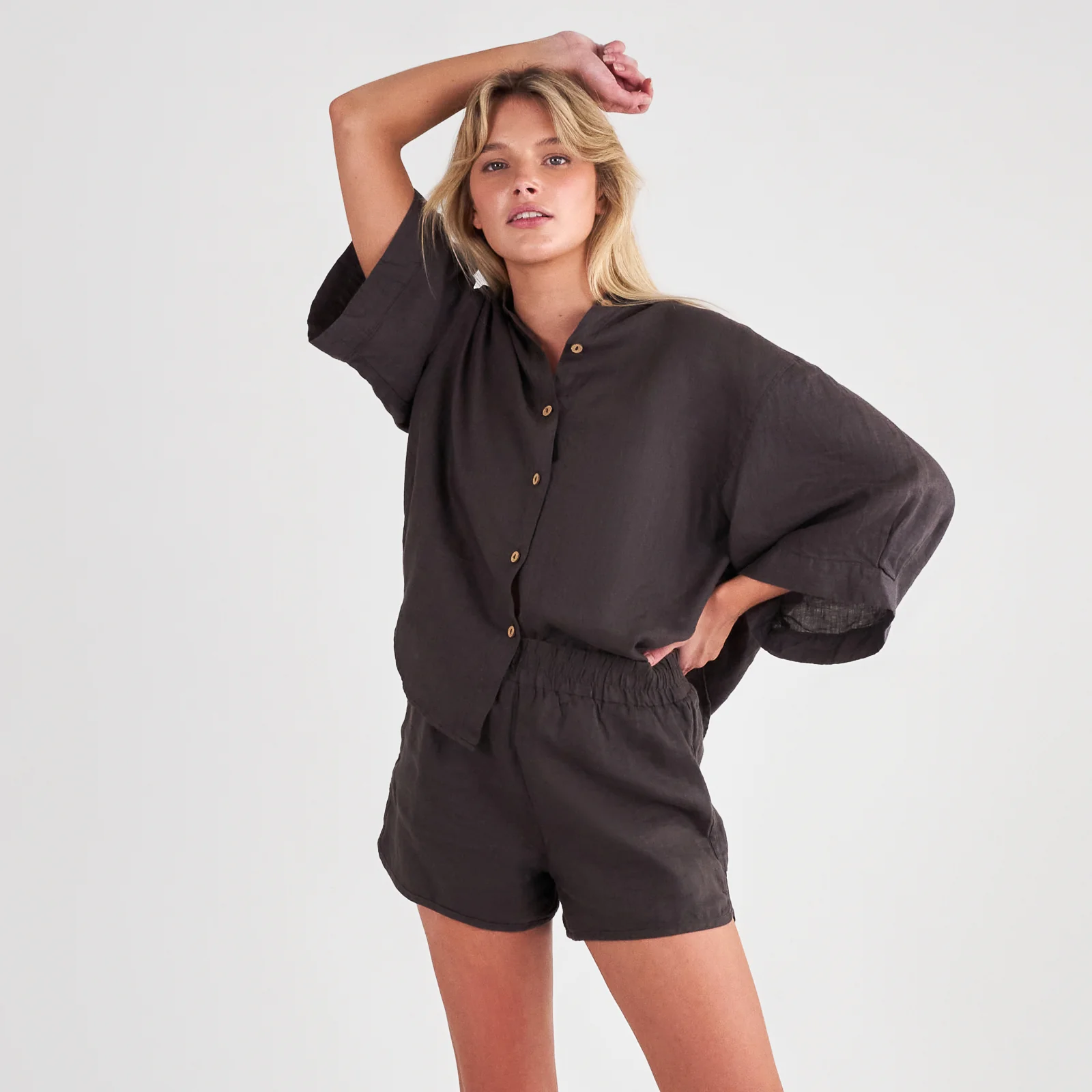 French Flax Linen Relaxed Short in Charcoal - Image 4