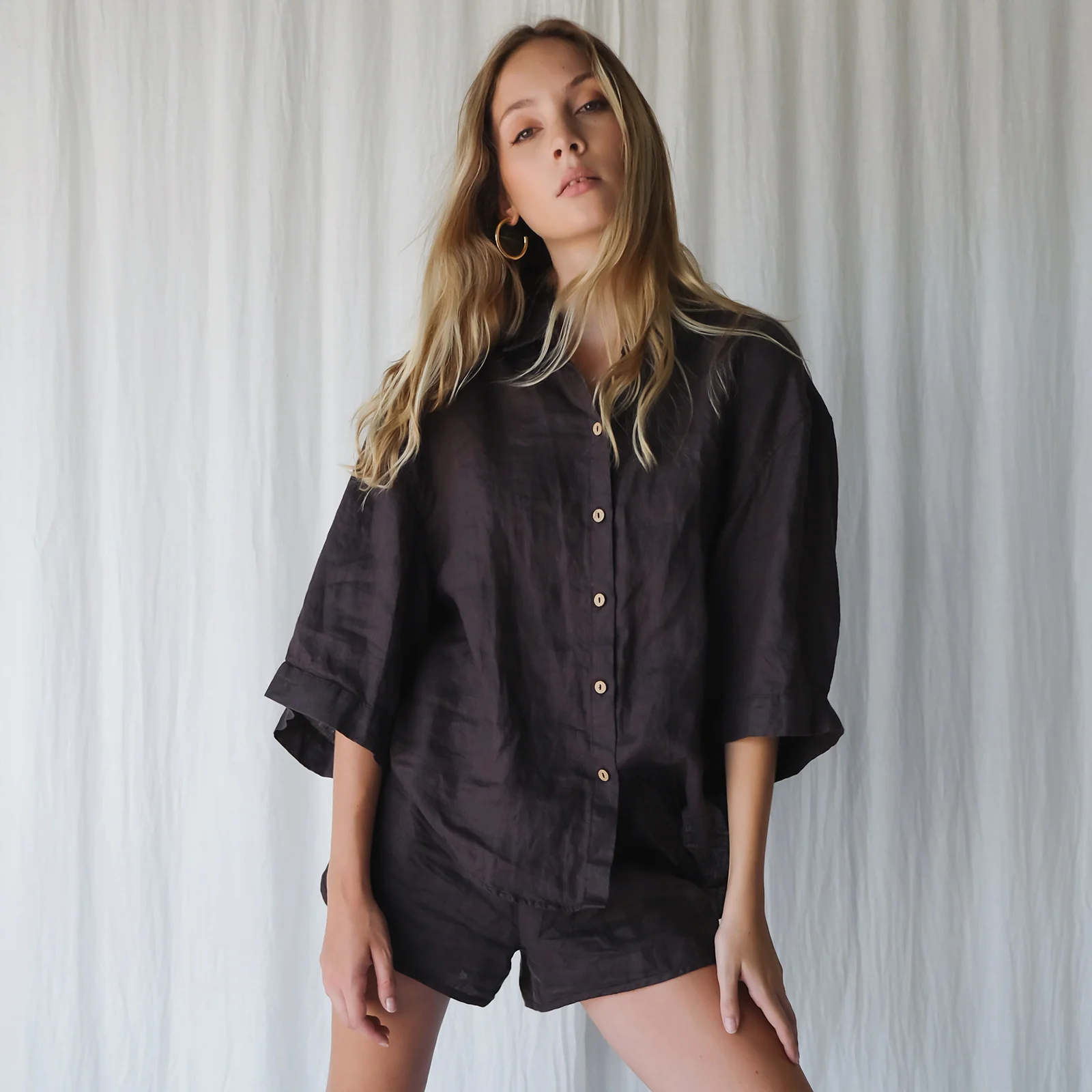 French Flax Linen Relaxed Short in Charcoal - Image 8