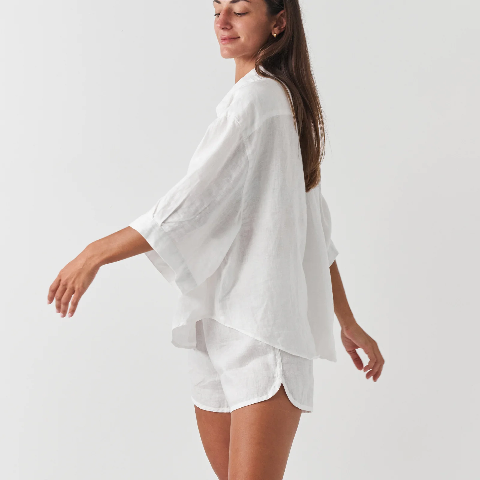 French Flax Linen Relaxed Short in White - Image 4