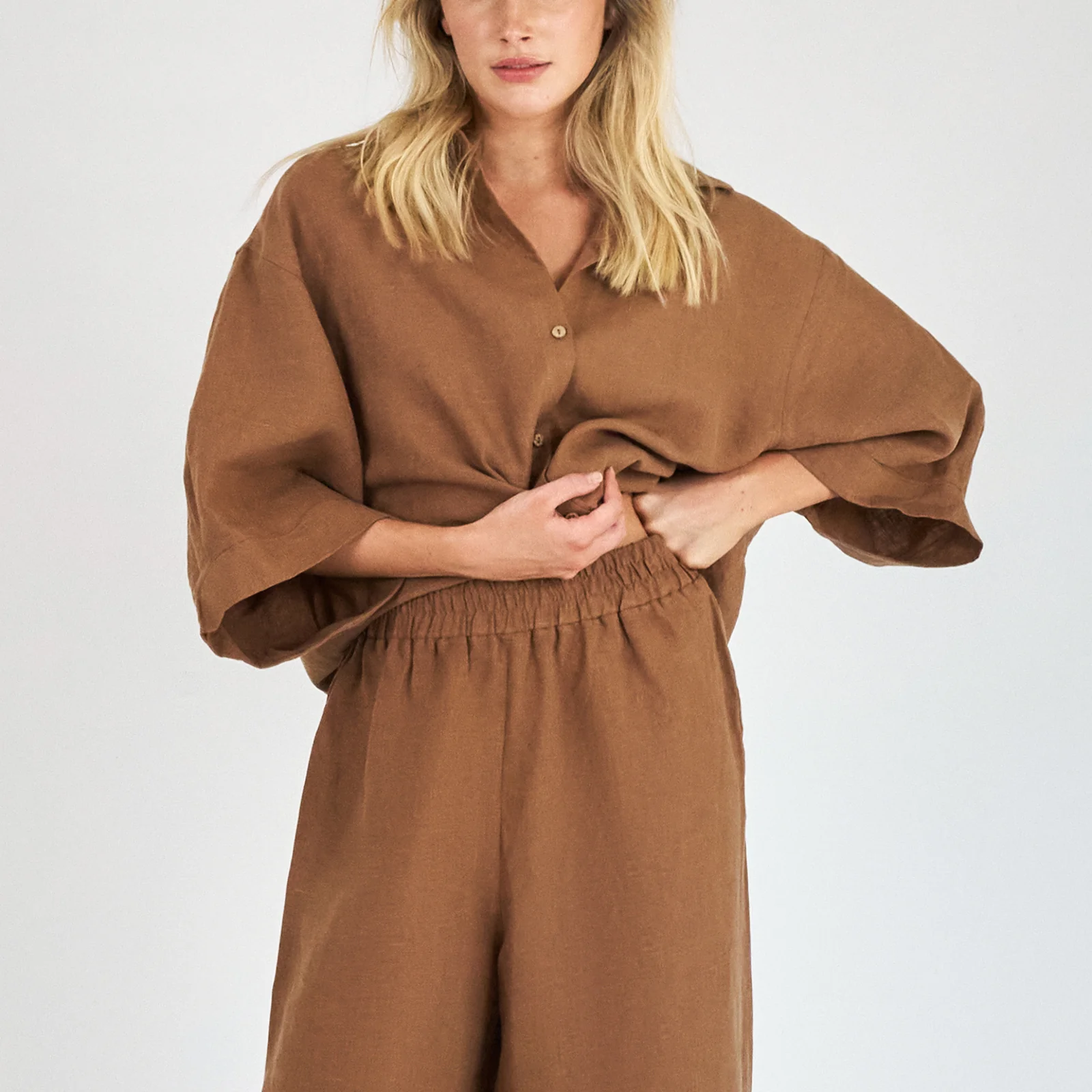 French Flax Linen Ruby Lounge Set in Hazelnut - Image 5
