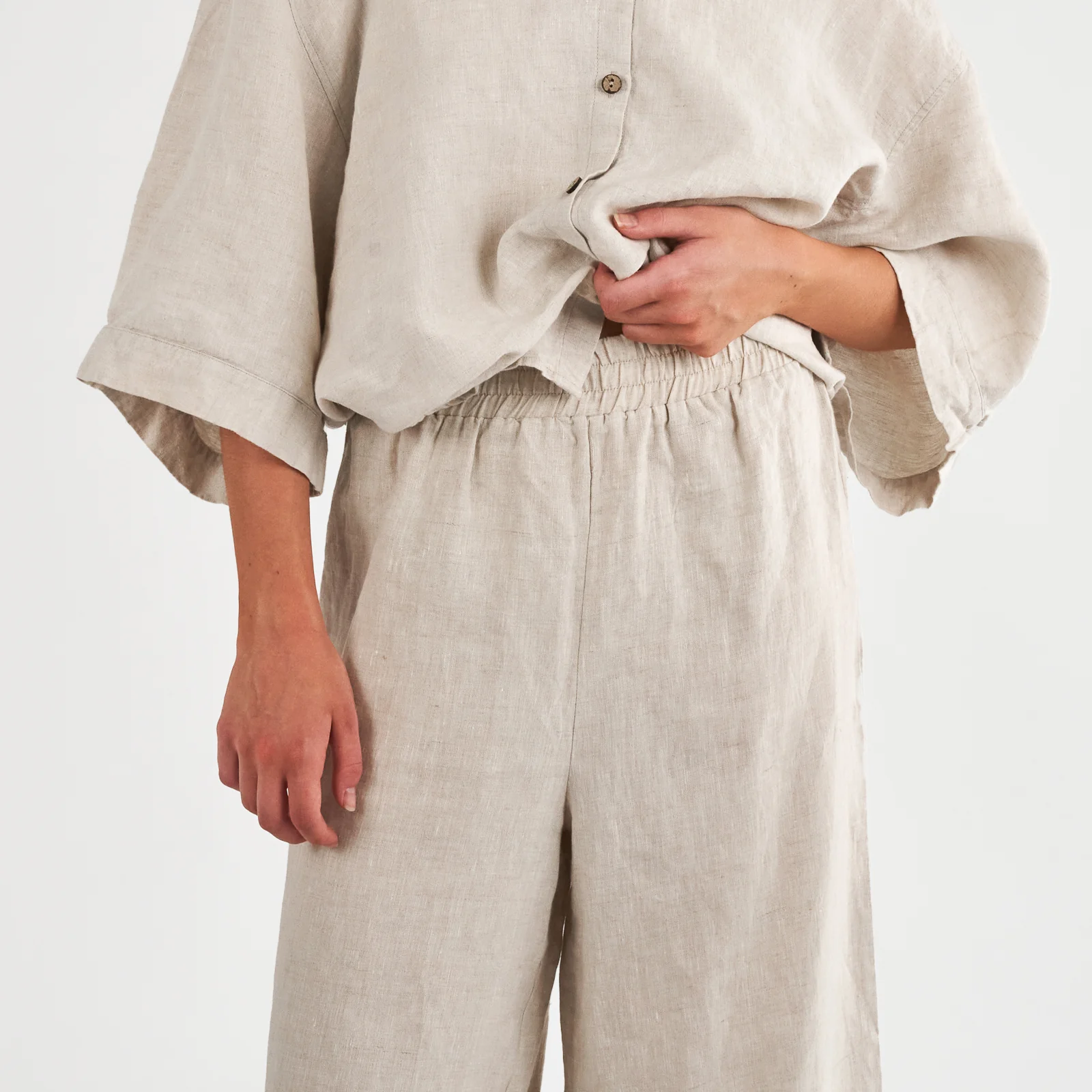 French Flax Linen Ruby Lounge Set in Natural - Image 6
