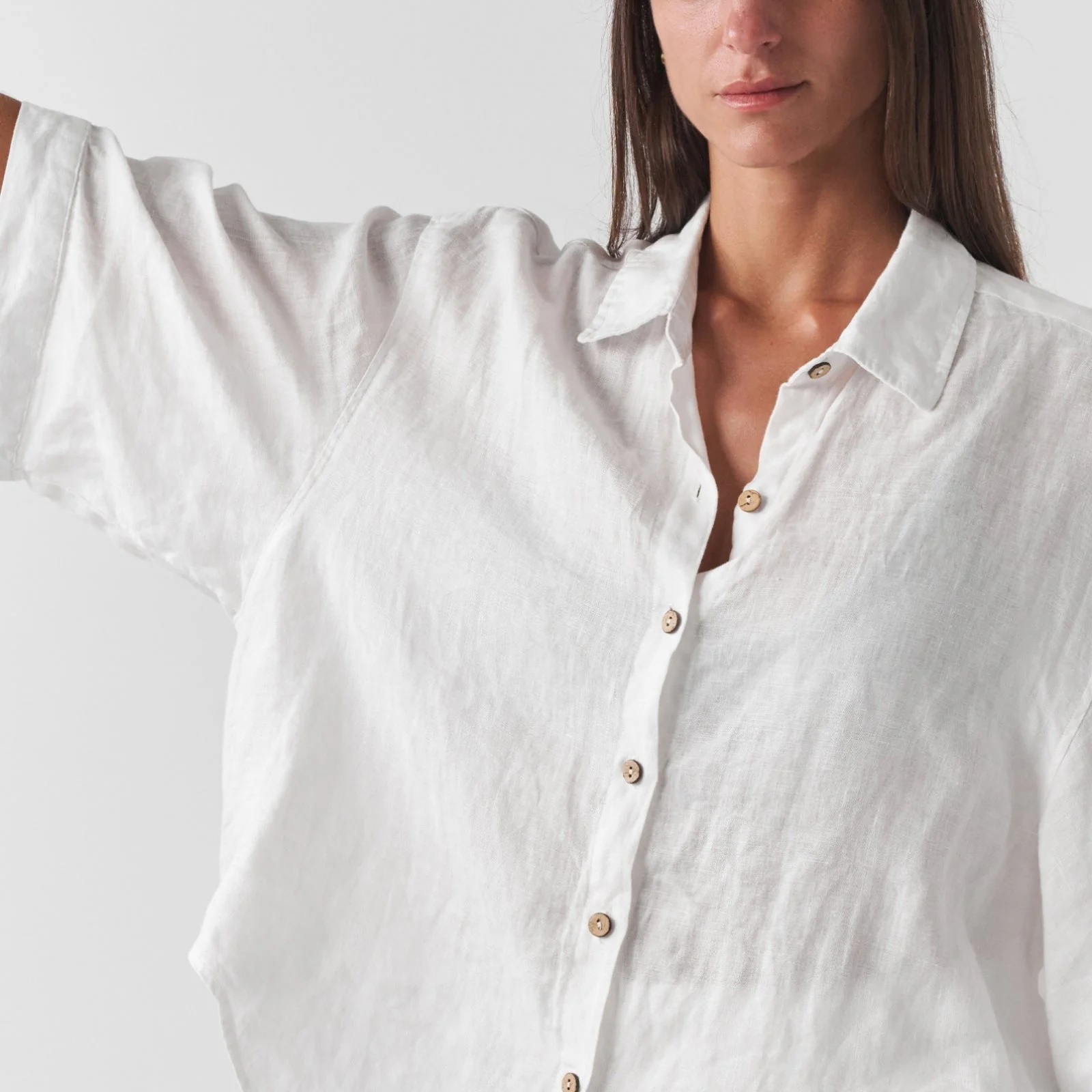 French Flax Linen Ruby Shirt in White - Image 4